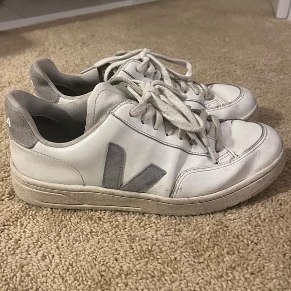 Veja V-12 - Picture 2 of 5